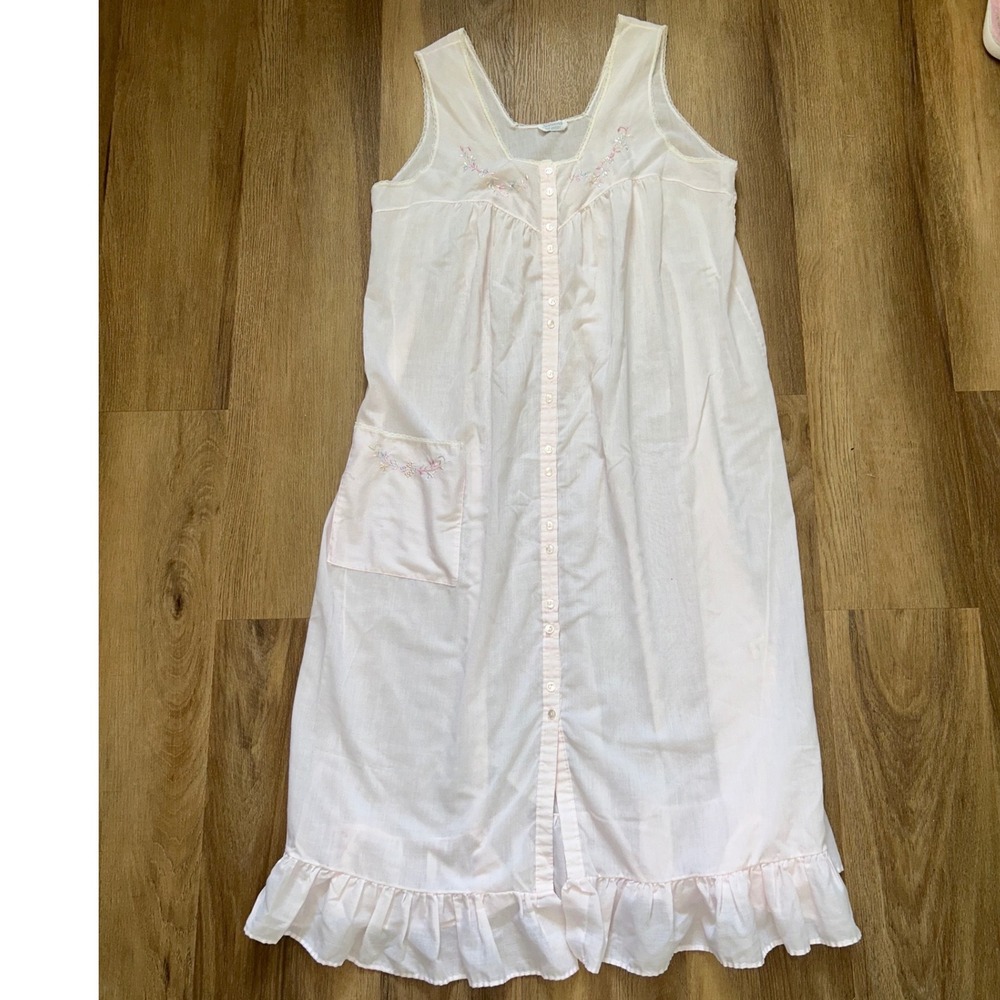 Vintage Pink Floral Embroidered Button Front traditional Nightgown S Sleep